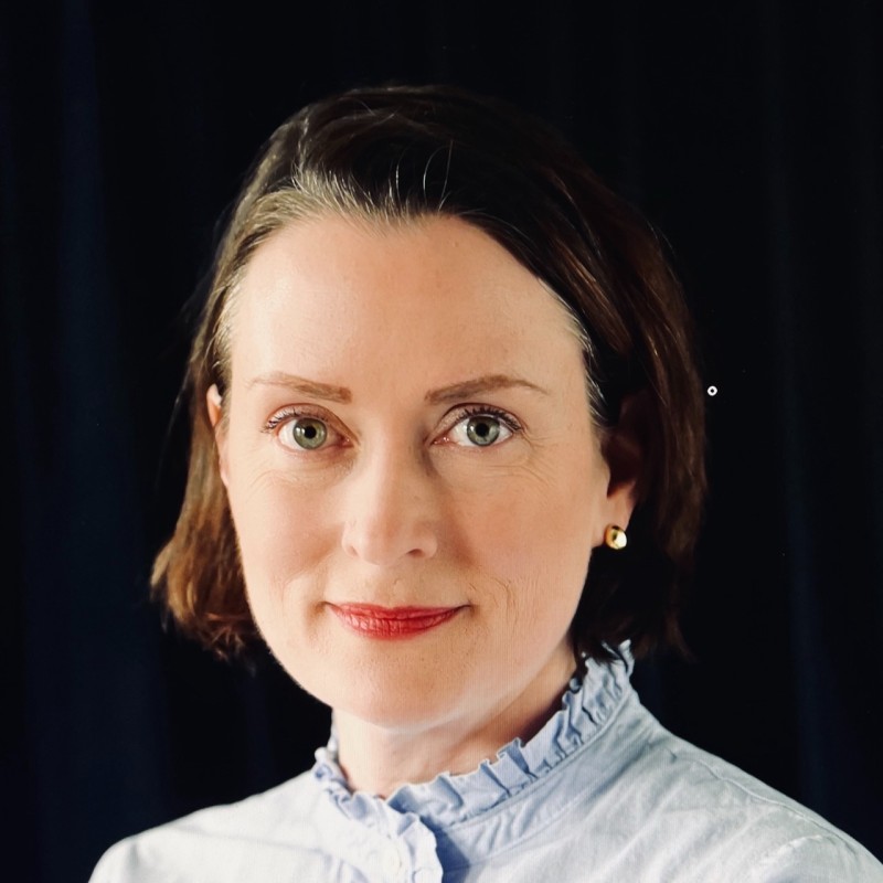 Coach Carolyn Croisier